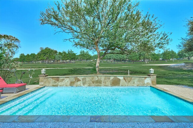 Building Photo - 121 April Waters Dr N