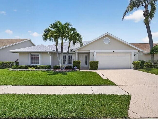 Building Photo - 114 Palomino Dr