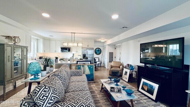 Building Photo - 57-61 Brighton Avenue Unit 303