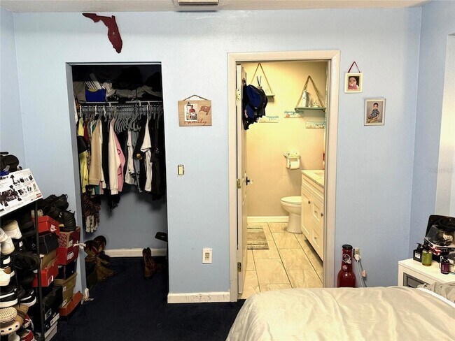 Building Photo - 2122 Winningway St