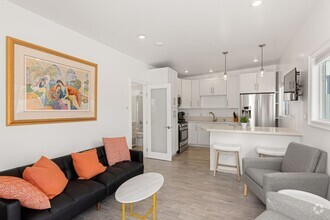Building Photo - Charming 1BR/1BA Cottage at the Beach - Ca...