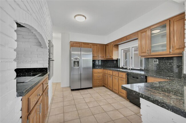 Building Photo - 8261 SW 165th Terrace