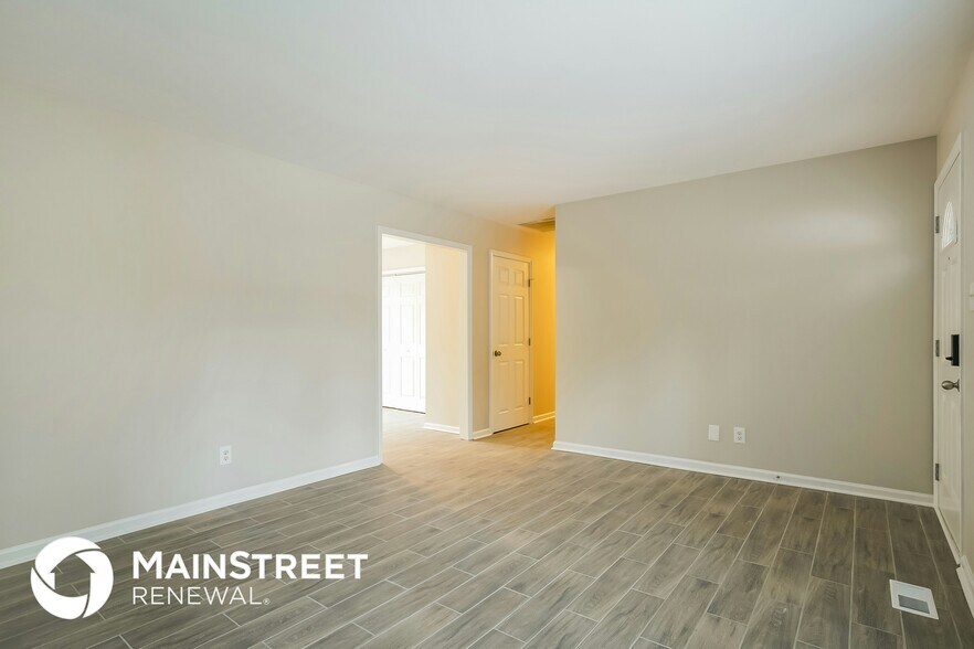 Building Photo - 401 N Bend Dr