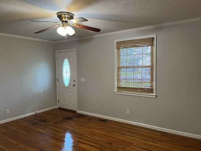 Building Photo - 1417 Sevier Ct