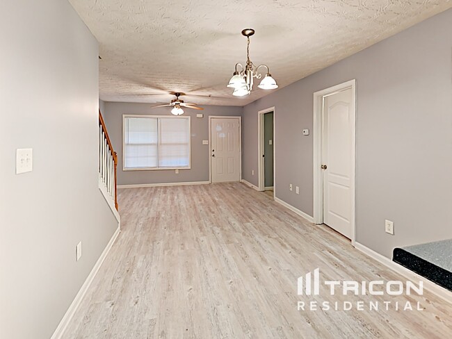 Building Photo - 1038 Wedgewood Ct NE