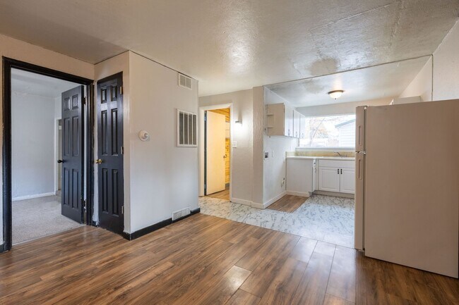 Building Photo - G47ON