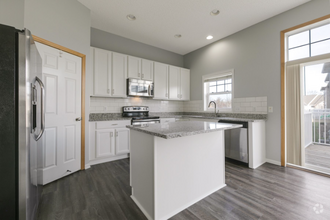 Building Photo - 5030 Fountain Lane N