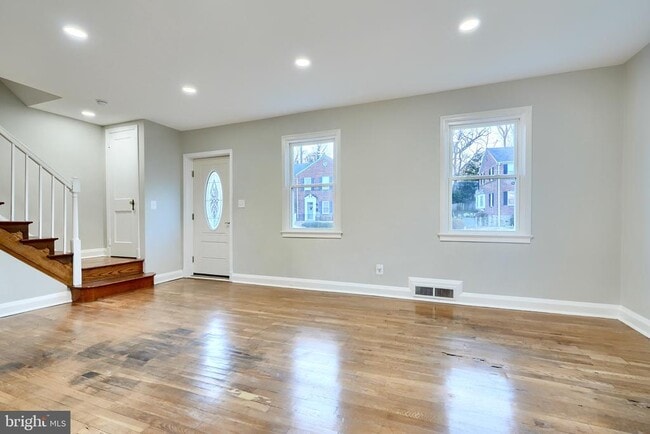 Building Photo - 51 Briarwood Rd