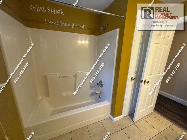 Building Photo - 44 Pinewood Rd