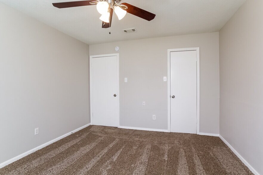 Building Photo - 23715 Prairie Bird Dr