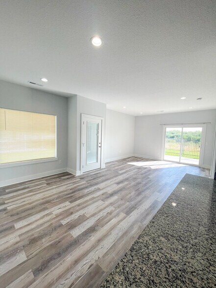 Building Photo - 5351 Nolen