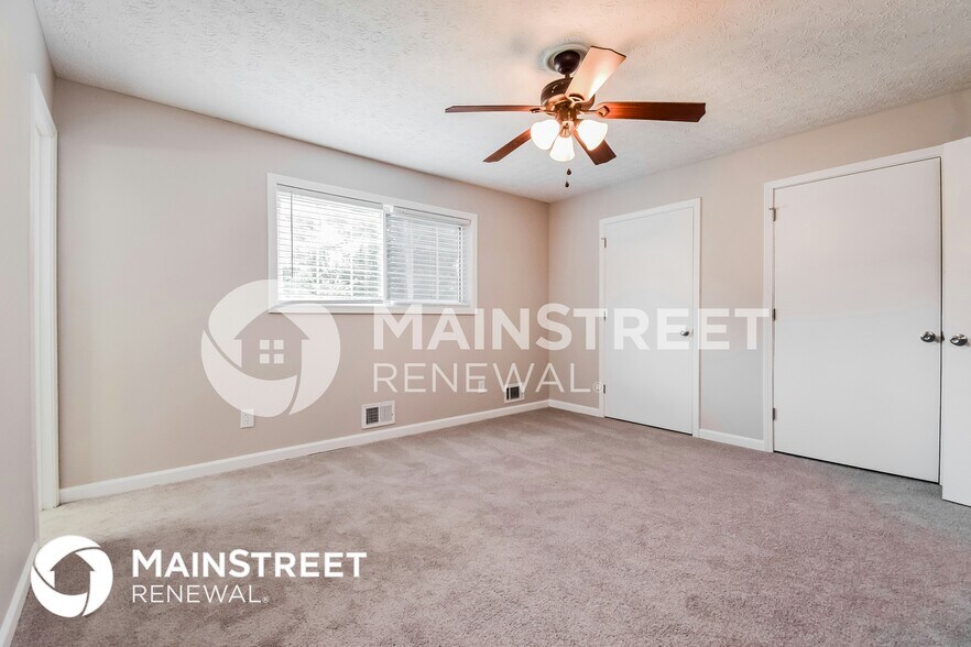 Building Photo - 512 Chanterelle Dr