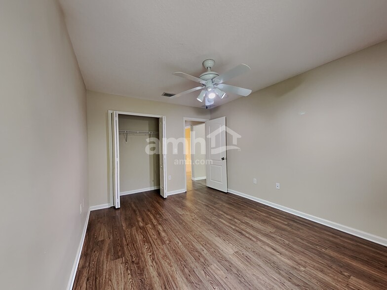 Building Photo - 6732 Gentle Oaks Dr