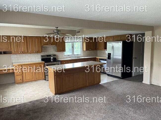 Building Photo - 110 Cherry Hills Ct