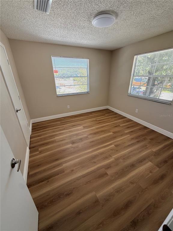 Building Photo - 3007 S Manhattan Ave