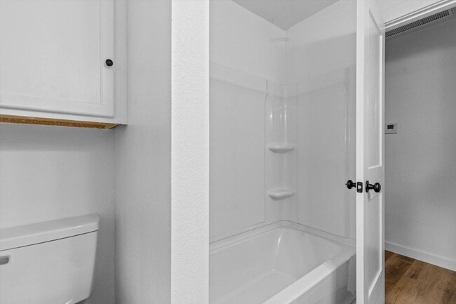 Building Photo - New remodeled