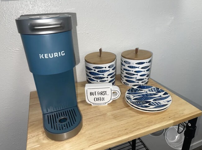 Building Photo - 106 15th Ave S