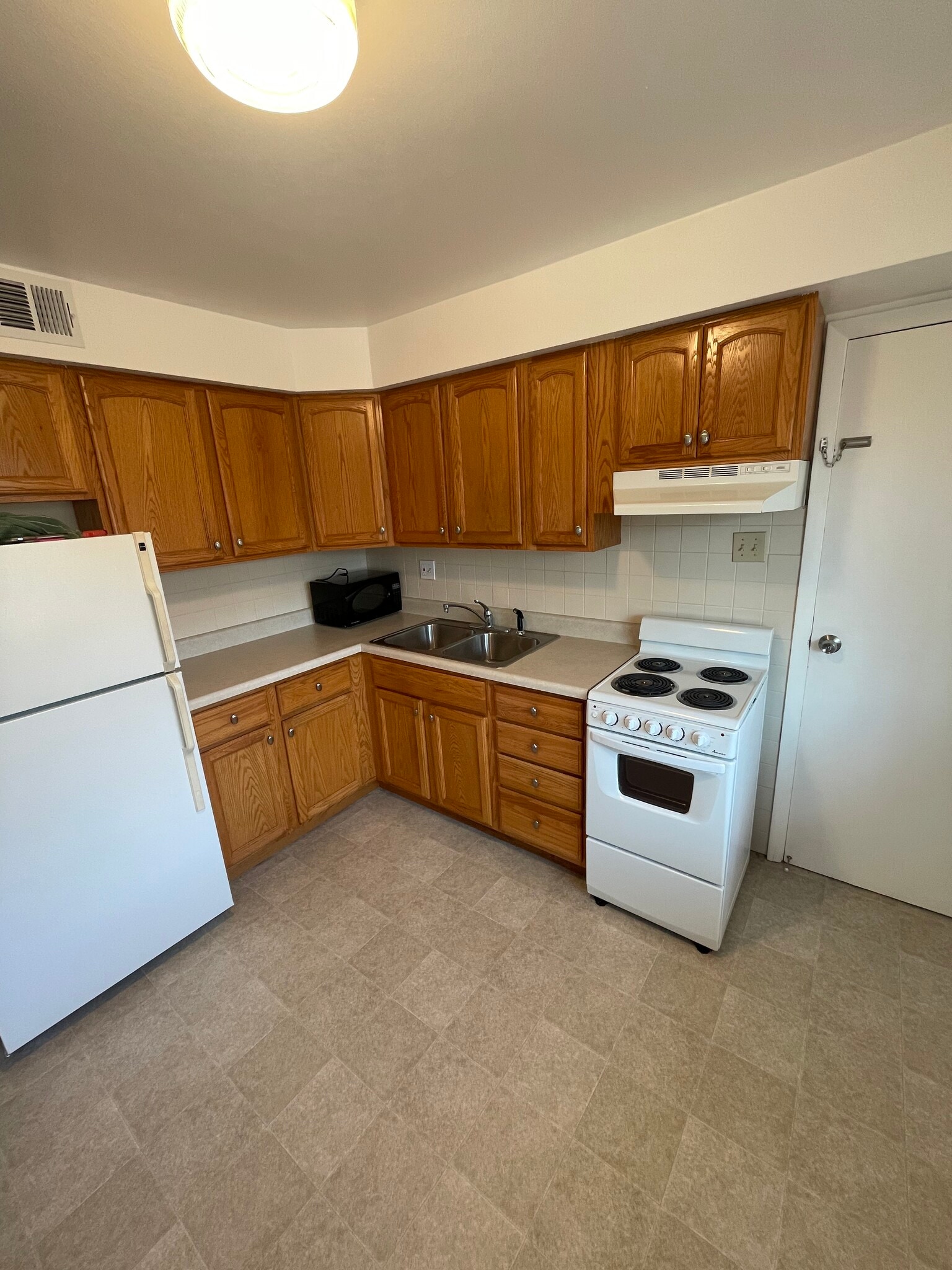 Building Photo - 11260 Liana Ln