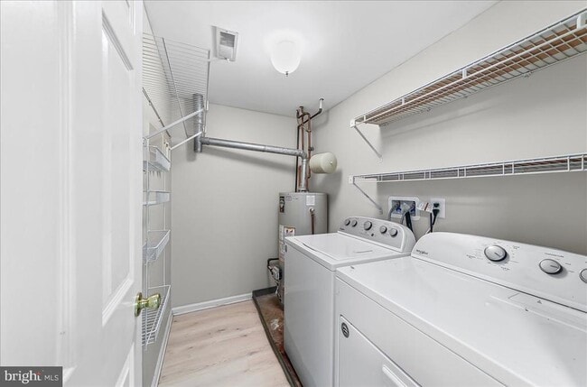 Building Photo - 102 Mountainview Dr