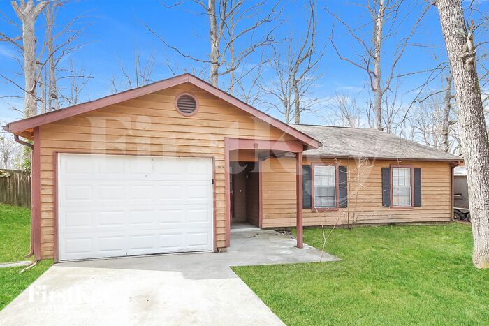 Primary Photo - 401 Hemlock Dr