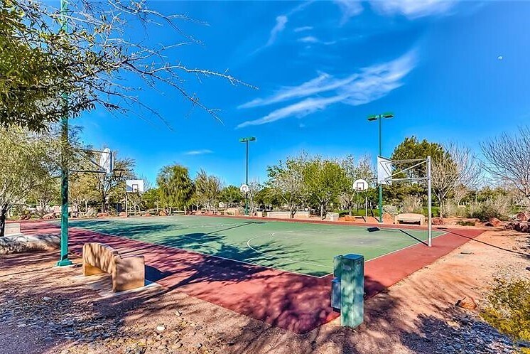 Building Photo - 251 S Green Valley Pky