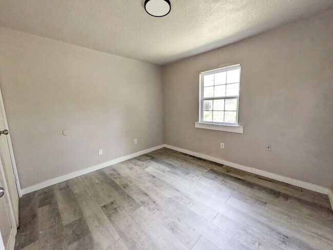 Building Photo - 255 Pollard St