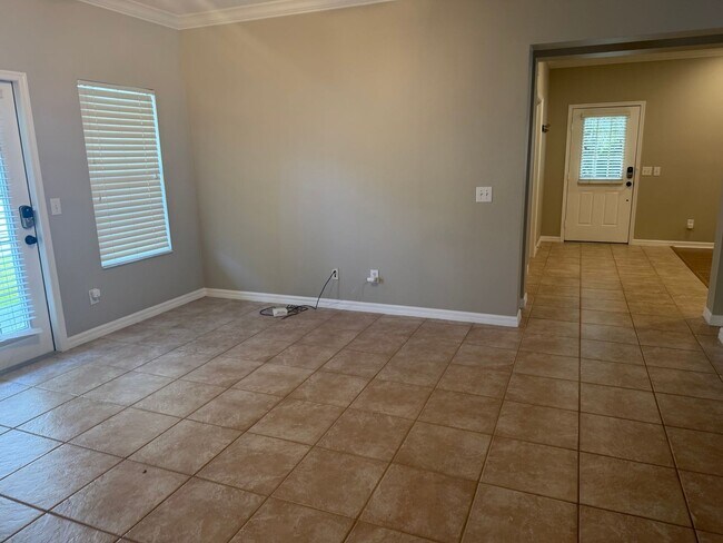Building Photo - 1114 White Moss Ln