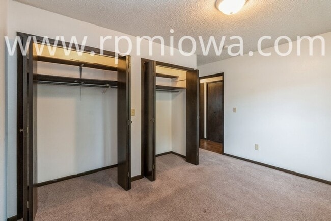 Building Photo - 1507 N Dakota Ave