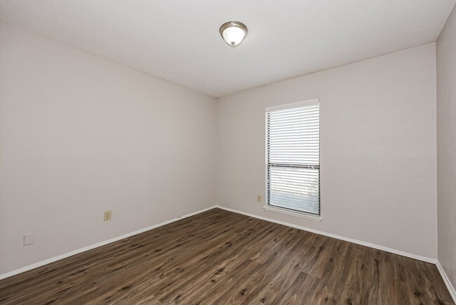 Building Photo - 6317 Sunset Rd