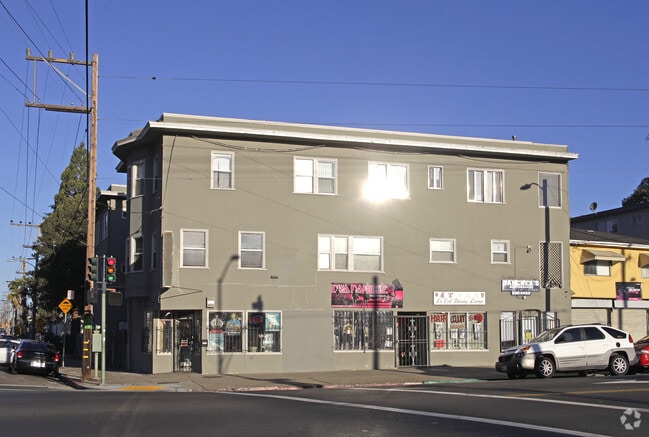 Primary Photo - 2601-2605 High St
