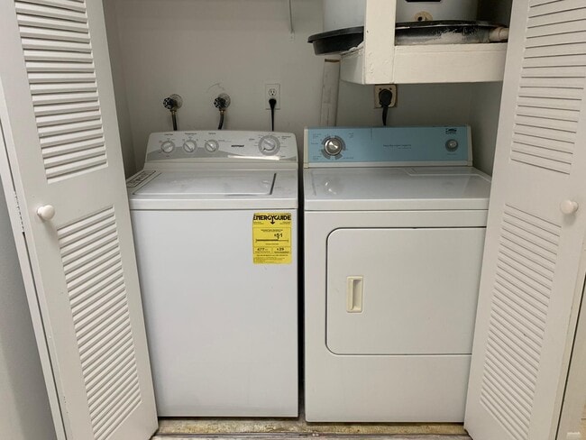 Building Photo - 17500 NW 67th Pl