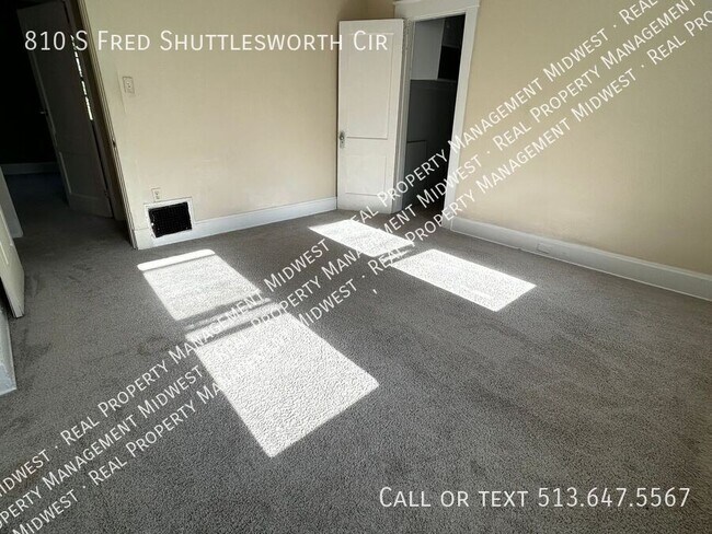 Building Photo - 810 S Fred Shuttlesworth Cir