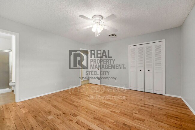 Building Photo - 12 Chicory Ct