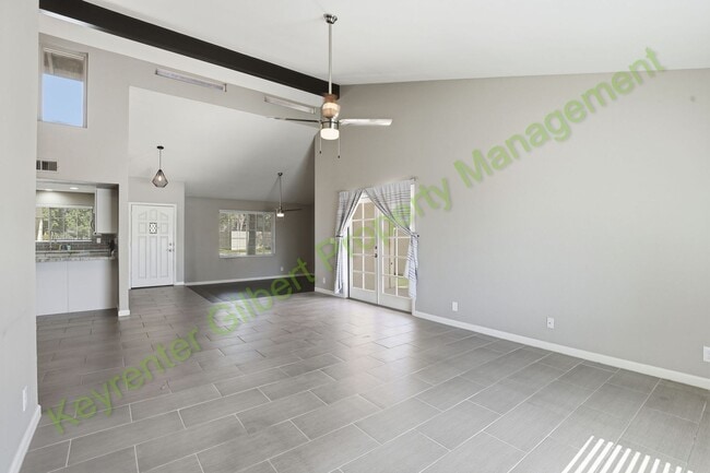 Building Photo - Charming Gilbert Home with Pool and Spacio...