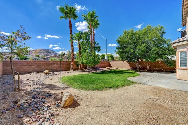 Building Photo - Southern Highlands Single Family Home