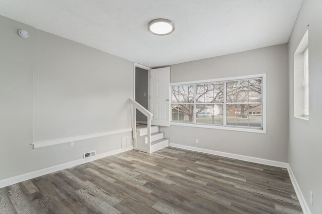 Building Photo - 2407 Webster Ct