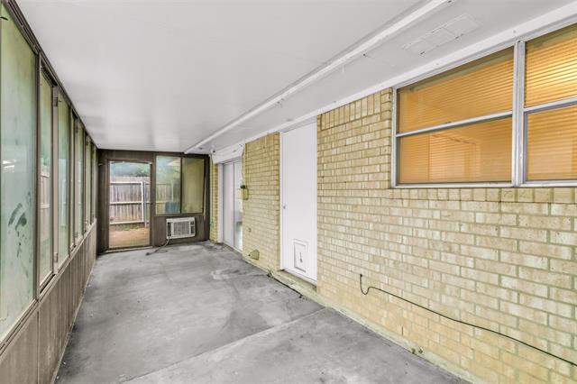 Building Photo - 4908 Inverness Ave