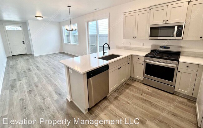 Building Photo - 2 br, 2 bath House - 20725 SE Iron Horse L...