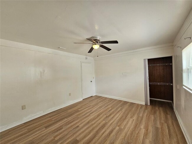 Building Photo - 5706 Dr M.L.K. Jr St N