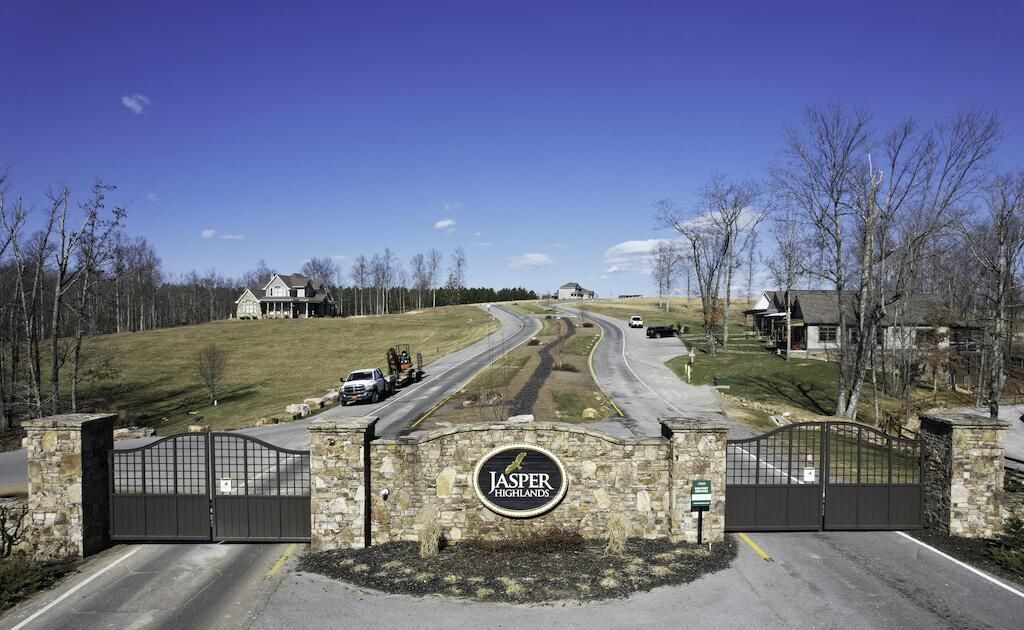 Building Photo - 135 Raulston Fls Rd