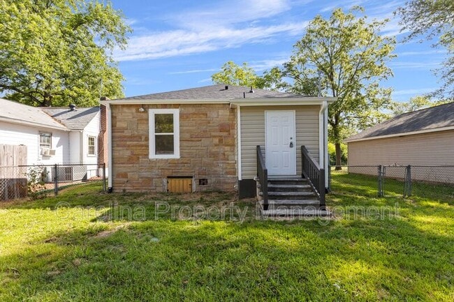 Building Photo - 660 Chestnut St