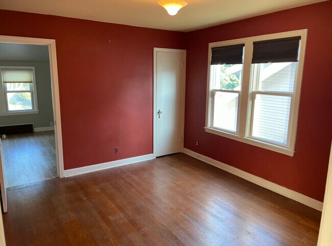 Bedroom 1 - 1324 S 76th St