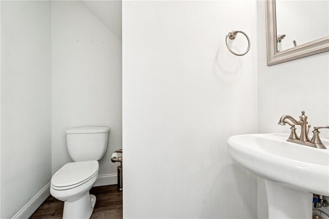 Building Photo - 3040 Bernauer Trce