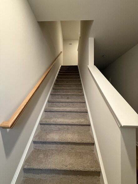 Building Photo - 8 Reagan Rd