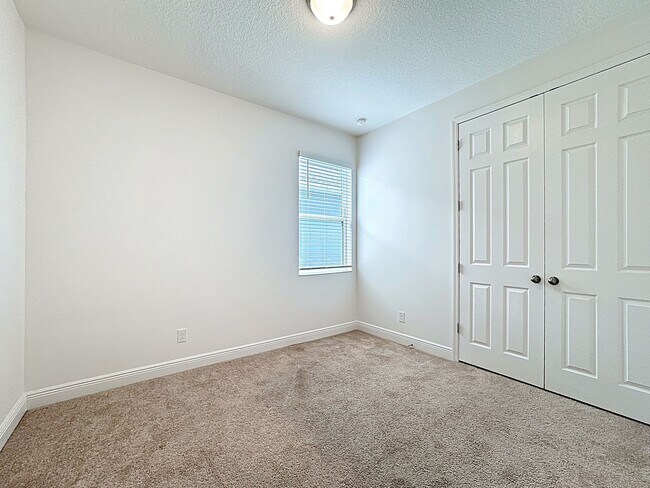 Building Photo - Hanover Lakes-2889 Nottel Drive St. Cloud