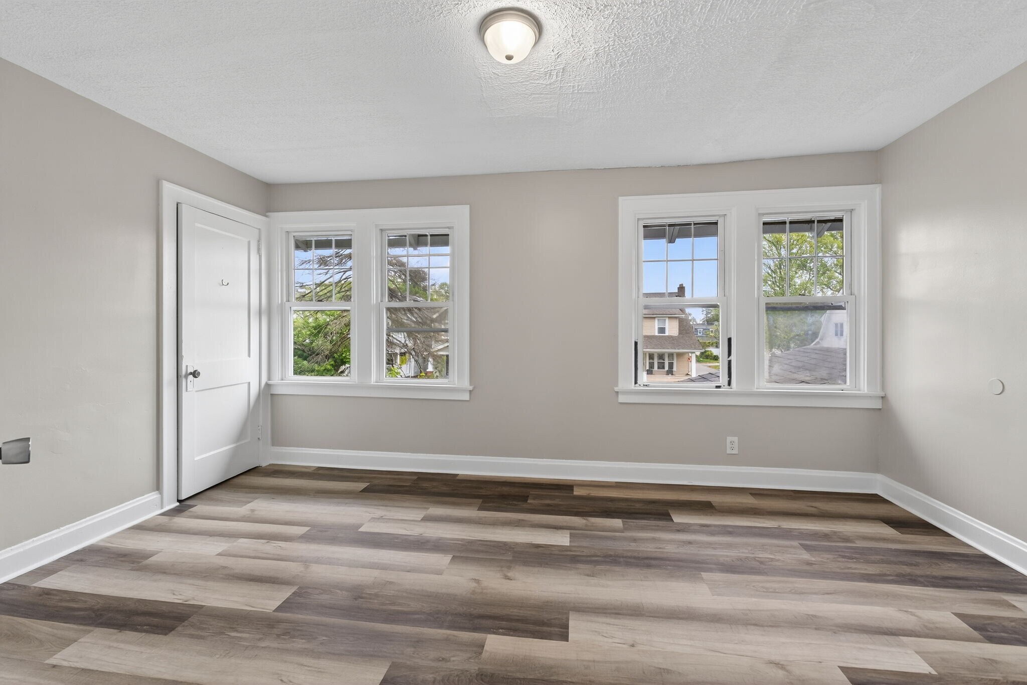 Building Photo - 1123-1125 S Ohio Ave