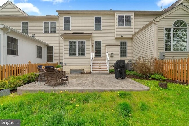 Building Photo - 5502 Arrowfield Terrace