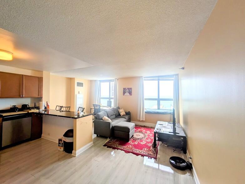 Building Photo - 474 N Lake Shore Dr