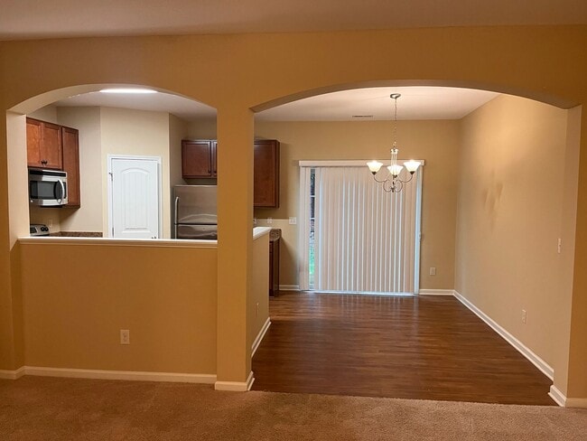 Building Photo - Live Your Best Life: Modern 3-Bedroom Townhouse with All the Amenities & More!