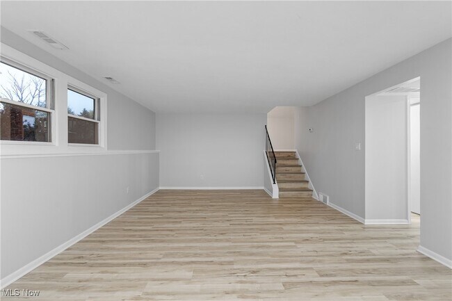 Building Photo - 16982 Bob White Cir